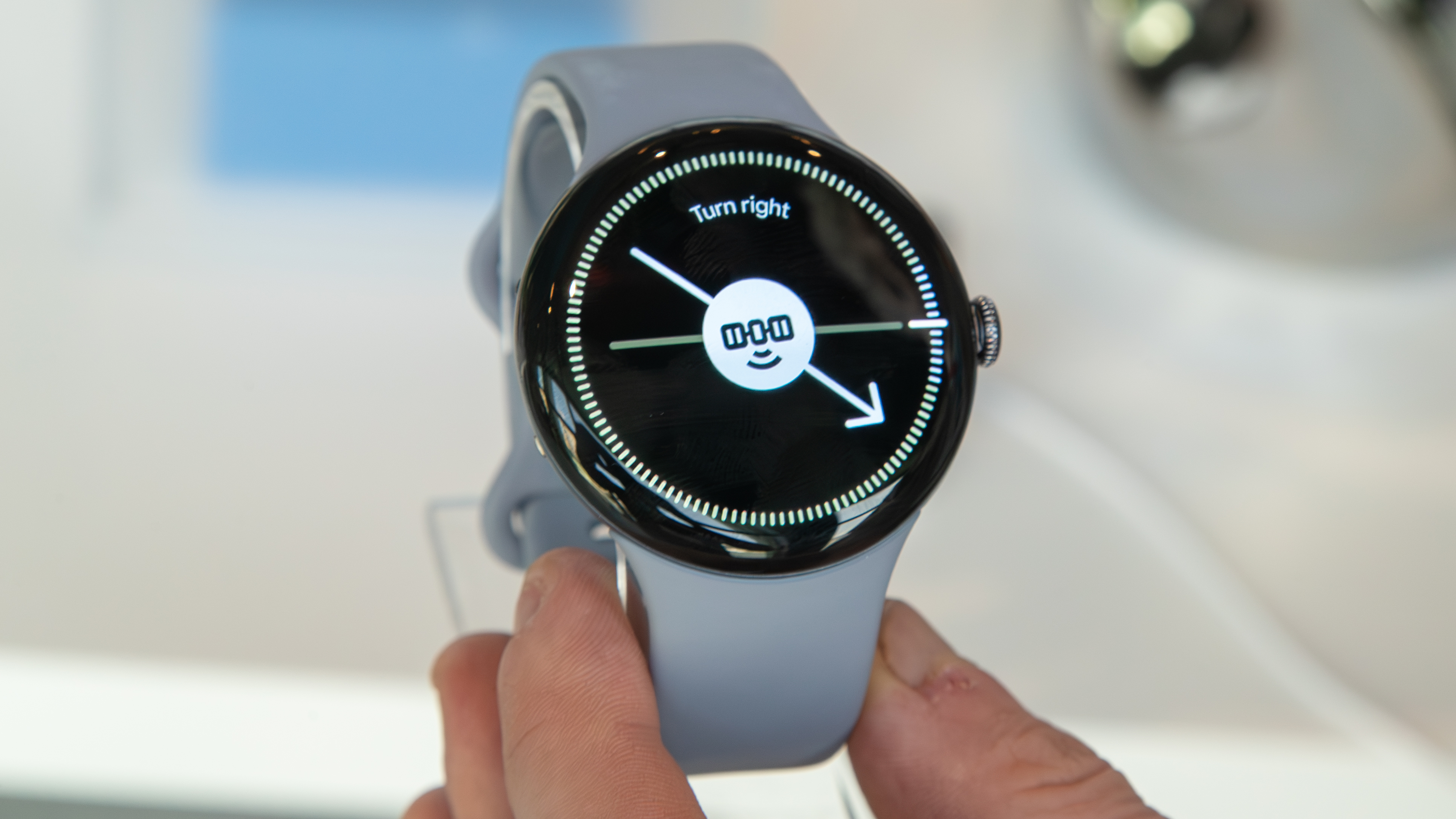 Pixel Watch 4 searching for a satellite connection