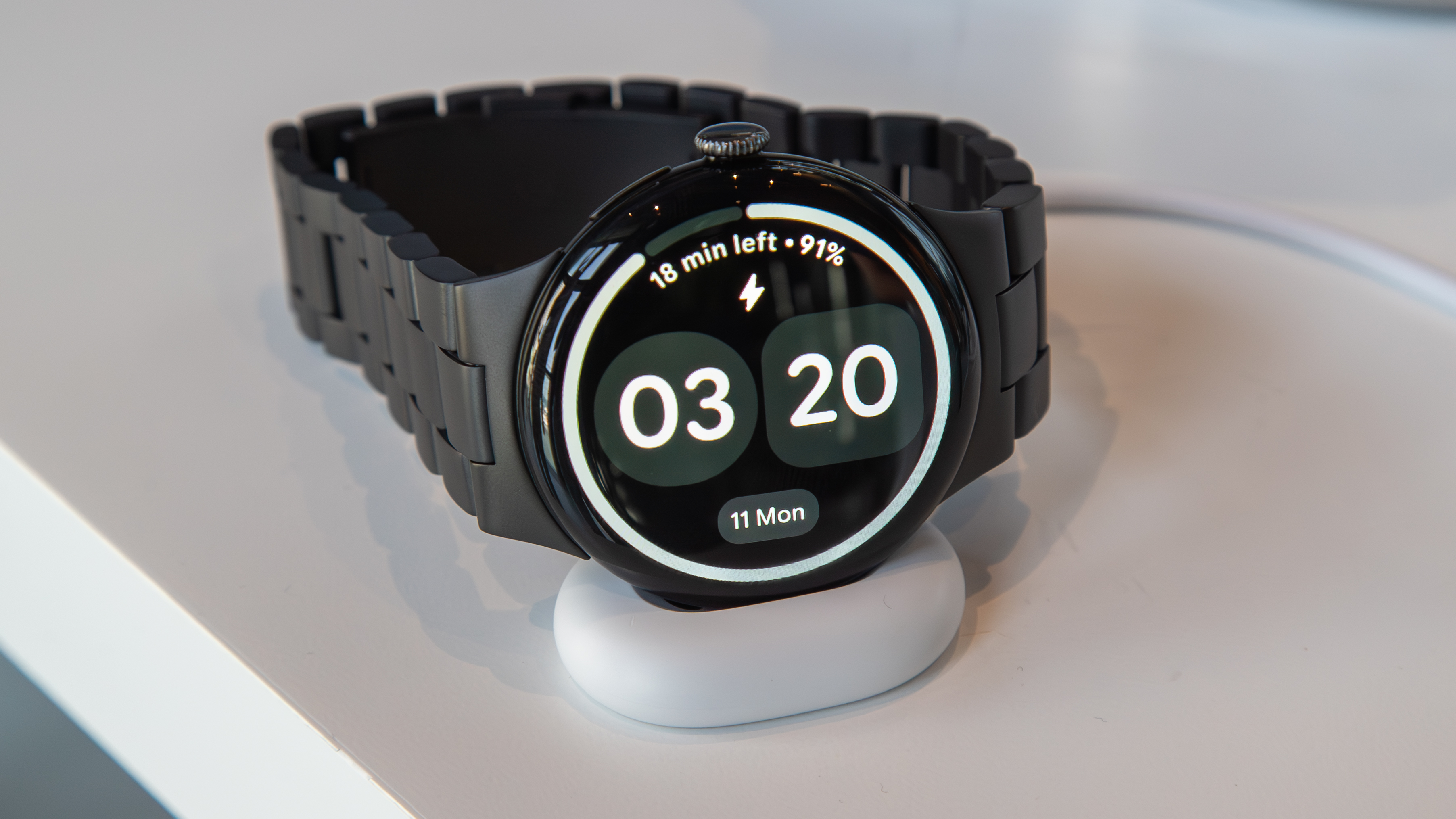 Pixel Watch 4 on the sharger